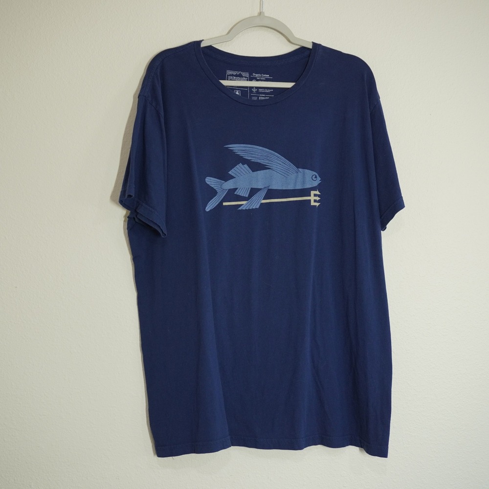 Patagonia Mens XXL Slim Fit Flying Fish Trident Graphic T-Shirt Navy Blue Cotton